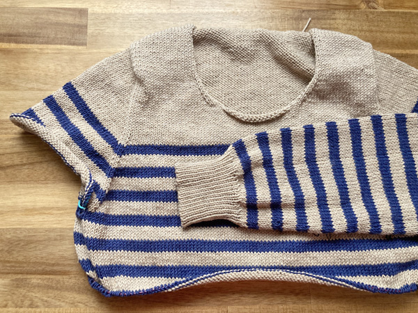 身ごろ編みを再開　～Lyon Sweater