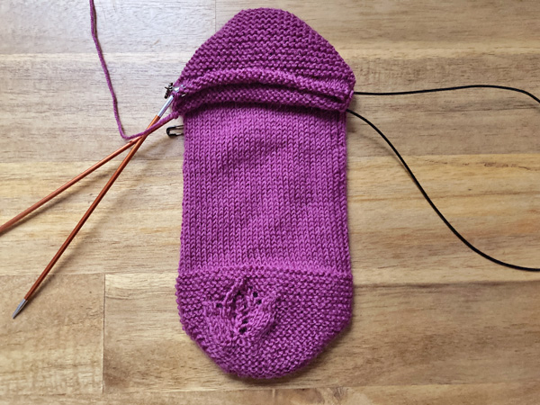 Lumme その4「ガーター編みのかかとって、こうなるんだ！」　～52 Weeks of Socksプロジェクト